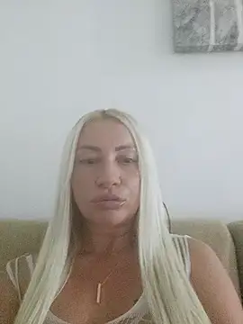 Snapshot of visnjica chatting on 09-21-25, 09:09 visnjica online show from 09-21-25, 09:09