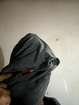 OneWhoBringsJoy online show from 11-11-25, 07:25