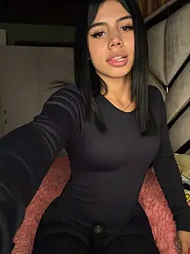 Laura-Khalifa online show from 02-01-26, 07:06