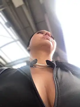 Snapshot of Dulce__Boyd chatting on 01-17-26, 01:26 Dulce Boyd online show from 01-17-26, 01:26