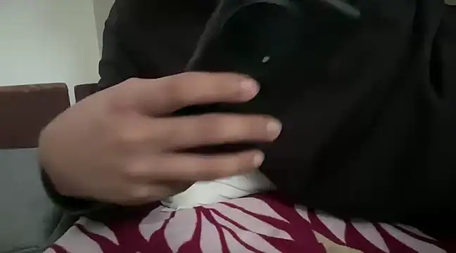 Snapshot of riyaa333 chatting on 02-18-25, 09:21 riyaa333 online show from 02-18-25, 09:21