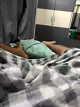 Tamil small cock online show from 02-17-26, 04:26