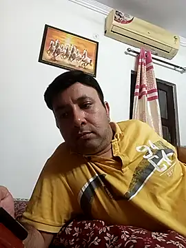 Snapshot of innocentboy1987 chatting on 09-11-25, 09:20 innocentboy1987 online show from 09-11-25, 09:20