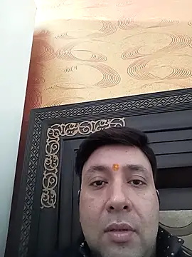 innocentboy1987 online show from 11-18-25, 06:39