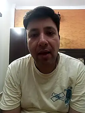 Snapshot of innocentboy1987 chatting on 09-09-25, 08:57 innocentboy1987 online show from 09-09-25, 08:57