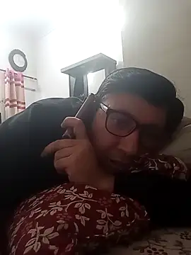 Snapshot of innocentboy1987 chatting on 02-27-25, 06:46 innocentboy1987 online show from 02-27-25, 06:46