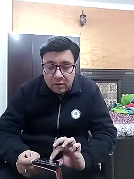 Snapshot of innocentboy1987 chatting on 03-03-25, 08:51 innocentboy1987 online show from 03-03-25, 08:51