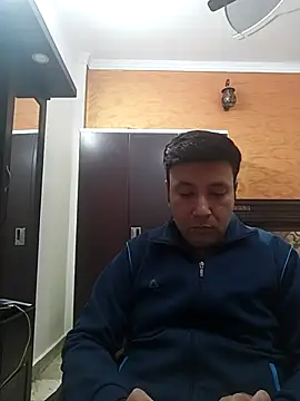 innocentboy1987 online show from 12-01-25, 09:54