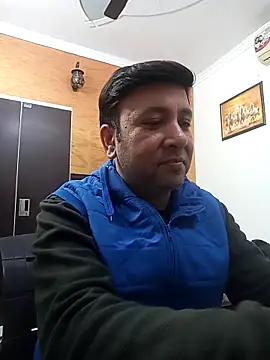 innocentboy1987 online show from 02-17-26, 05:49