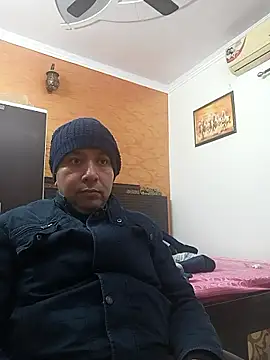 innocentboy1987 online show from 01-13-26, 06:06