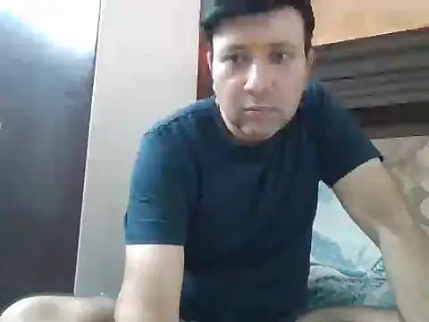 Snapshot of innocentboy1987 chatting on 05-22-26, 09:29 innocentboy1987 online show from 05-22-26, 09:29