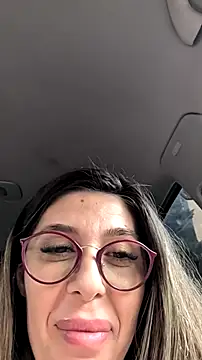 Snapshot of risky_emma_perfect02 chatting on 03-02-25, 11:41 risky emma perfect02 online show from 03-02-25, 11:41