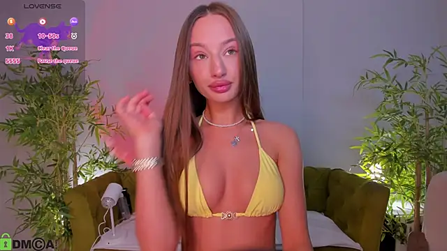 Snapshot of miiss__lulu chatting on 06-09-26, 01:06 miiss lulu online show from 06-09-26, 01:06