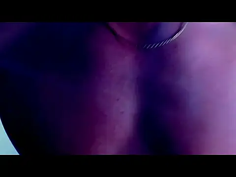 Snapshot of Bull_Xvi chatting on 09-26-25, 08:16 Bull Xvi online show from 09-26-25, 08:16