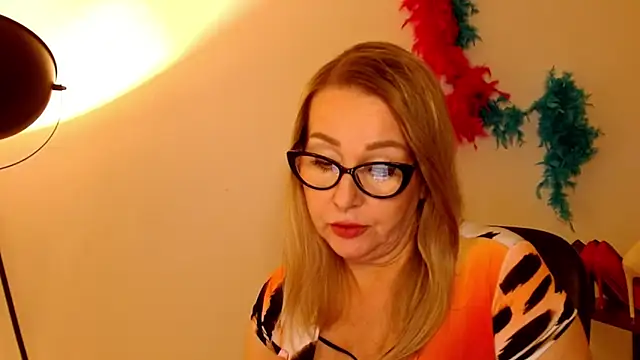 leaxSTAR online show from 03-18-25, 02:50