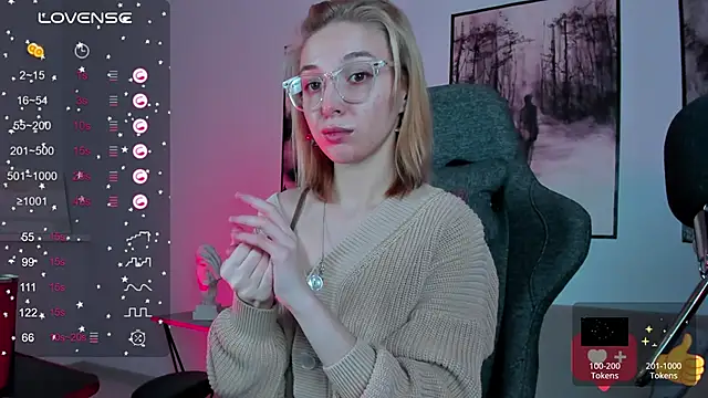 Snapshot of PhilippaAdamas chatting on 02-20-25, 05:44 PhilippaAdamas online show from 02-20-25, 05:44