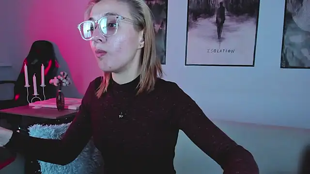 Snapshot of PhilippaAdamas chatting on 02-13-25, 08:48 PhilippaAdamas online show from 02-13-25, 08:48