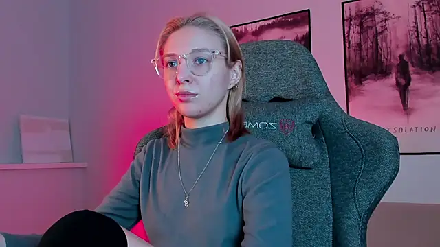 Snapshot of PhilippaAdamas chatting on 02-22-25, 05:44 PhilippaAdamas online show from 02-22-25, 05:44