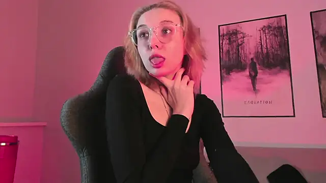 Snapshot of PhilippaAdamas chatting on 03-02-25, 02:19 PhilippaAdamas online show from 03-02-25, 02:19