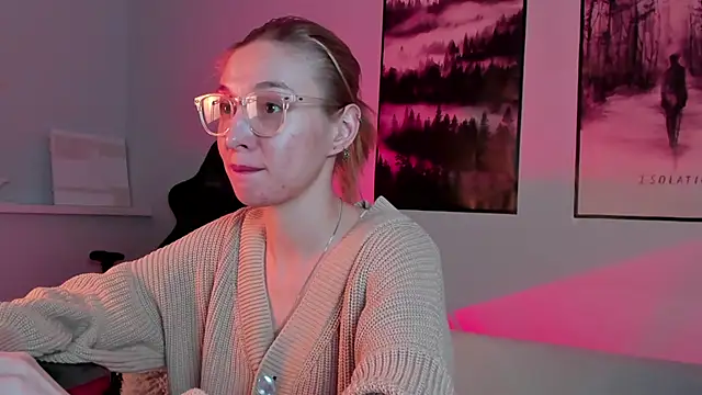 Snapshot of PhilippaAdamas chatting on 02-21-25, 09:13 PhilippaAdamas online show from 02-21-25, 09:13