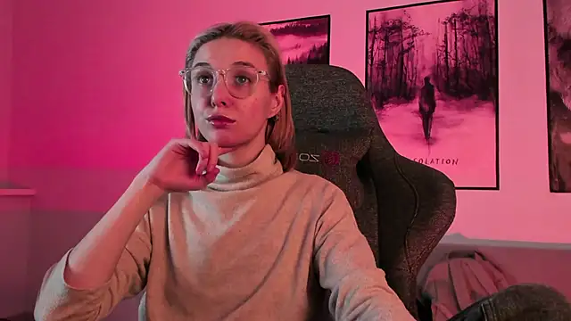 Snapshot of PhilippaAdamas chatting on 02-28-25, 08:53 PhilippaAdamas online show from 02-28-25, 08:53