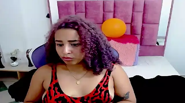 lanenaguevara online show from 02-07-25, 03:41