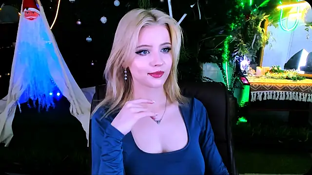 LeonaStane online show from 12-18-25, 06:01