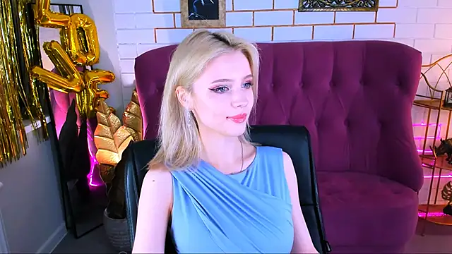 LeonaStane online show from 10-05-25, 05:03