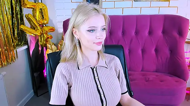 LeonaStane online show from 09-25-25, 05:08