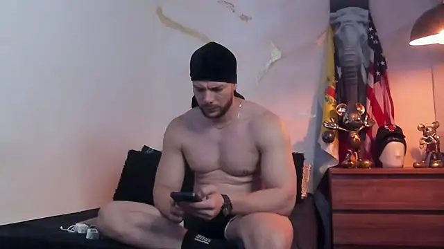 Snapshot of bakersboyssexys chatting on 02-05-26, 02:07 bakersboyssexys online show from 02-05-26, 02:07