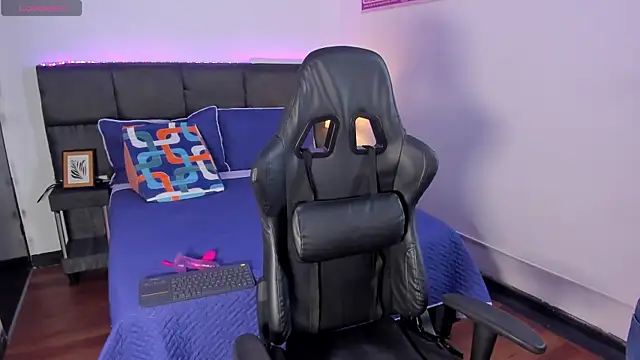 Aiiden 15 online show from 12-04-25, 12:59