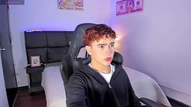 Aiiden 15 online show from 11-24-25, 12:49