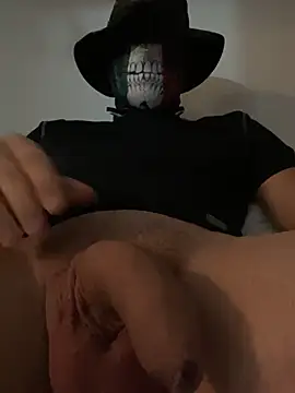 Snapshot of Gango_777 chatting on 02-18-25, 06:37 Gango 777 online show from 02-18-25, 06:37