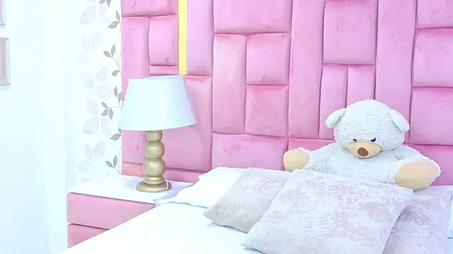 ArianaFranco online show from 07-18-26, 12:58