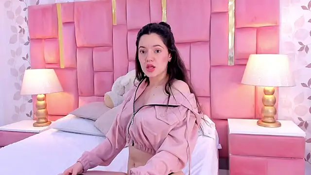 ArianaFranco online show from 12-17-25, 05:18