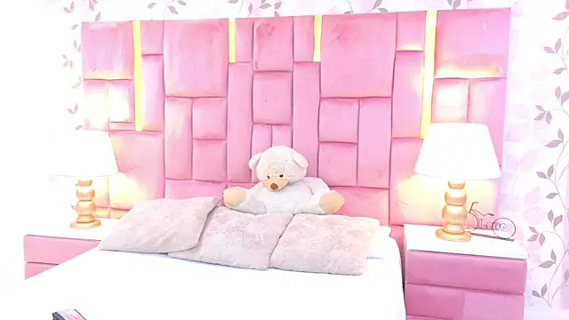 ArianaFranco online show from 07-23-26, 01:52