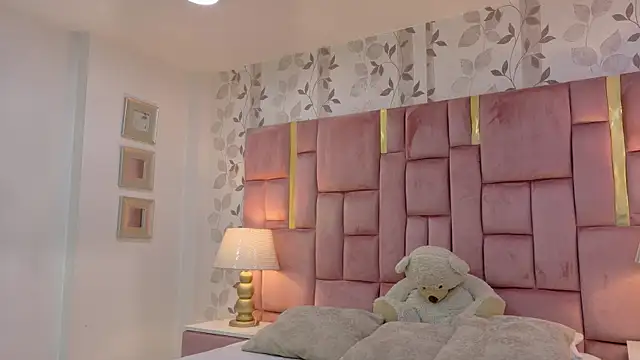 ArianaFranco online show from 07-21-26, 01:12