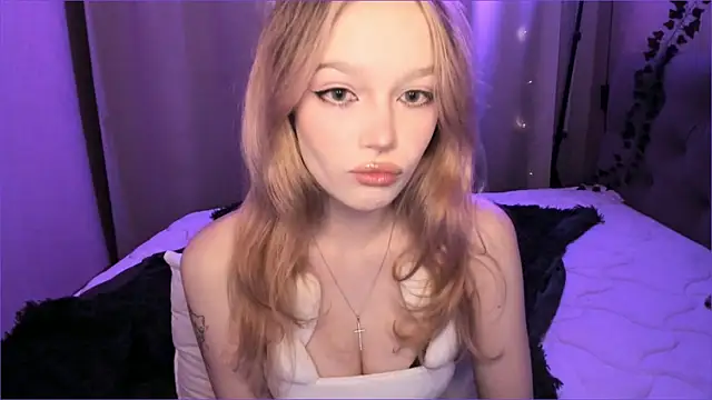 Snapshot of MiaRanki chatting on 07-09-26, 10:42 MiaRanki online show from 07-09-26, 10:42