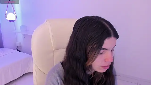 Isabela Fiorelli online show from 07-04-26, 01:37
