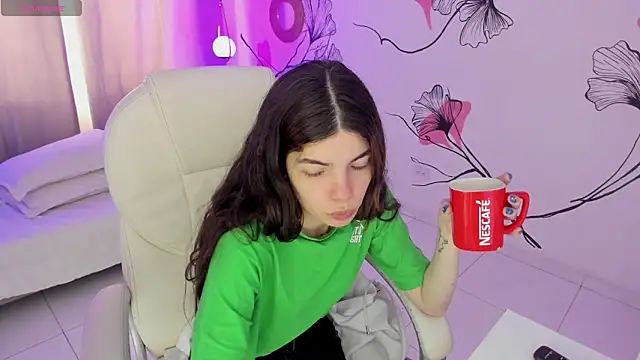 Isabela Fiorelli online show from 01-18-26, 01:14