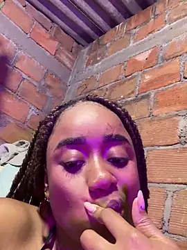 Snapshot of AgathaBladee chatting on 02-26-25, 02:19 AgathaBladee online show from 02-26-25, 02:19