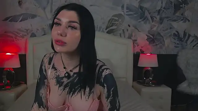 MaeveMoon online show from 04-08-26, 06:42