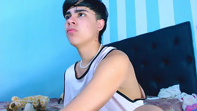 Snapshot of camila-cutter chatting on 02-18-25, 06:58 camila-cutter online show from 02-18-25, 06:58