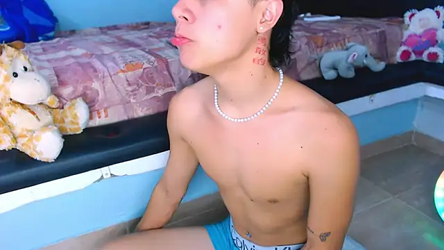 Snapshot of camila-cutter chatting on 02-17-25, 09:32 camila-cutter online show from 02-17-25, 09:32