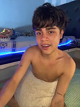 Snapshot of camila-cutter chatting on 10-10-25, 11:16 camila-cutter online show from 10-10-25, 11:16