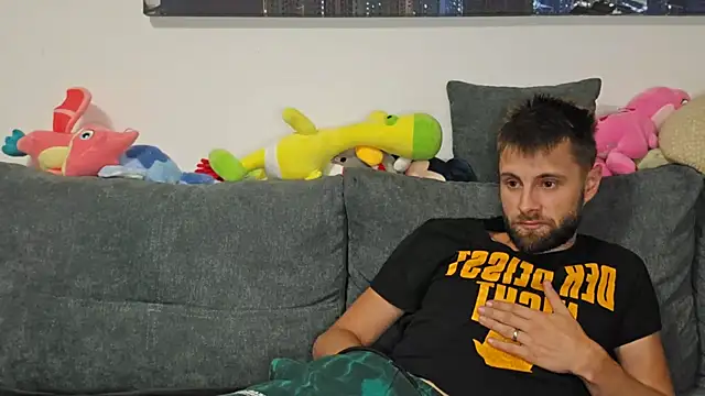 ademandjulia online show from 09-29-25, 08:25