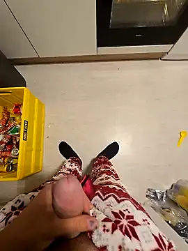 ademandjulia online show from 10-07-25, 04:02