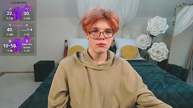 LouiseCoke online show from 02-07-25, 11:23