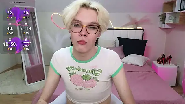 LouiseCoke online show from 03-17-25, 01:14