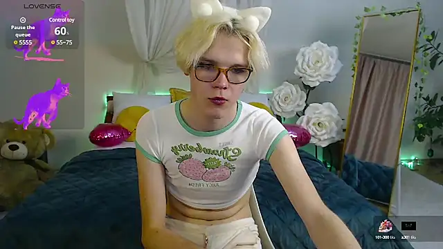 LouiseCoke online show from 03-13-25, 11:38